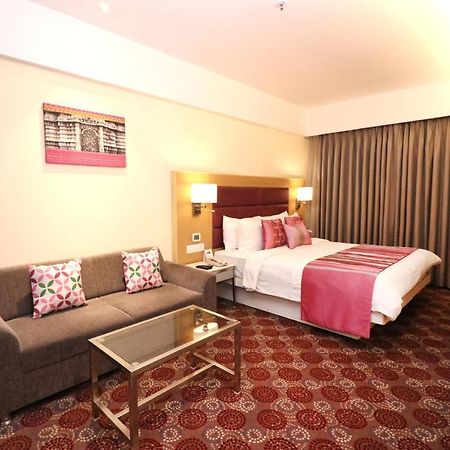 Fortune Park Galaxy - Member ITC Hotel Group, Vapi Exterior foto